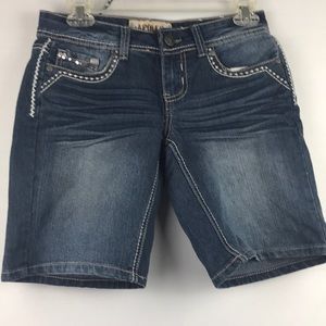 APOLLO BERMUDA SHORT DENIM EMBELLISHED SZ 3/4 EUC